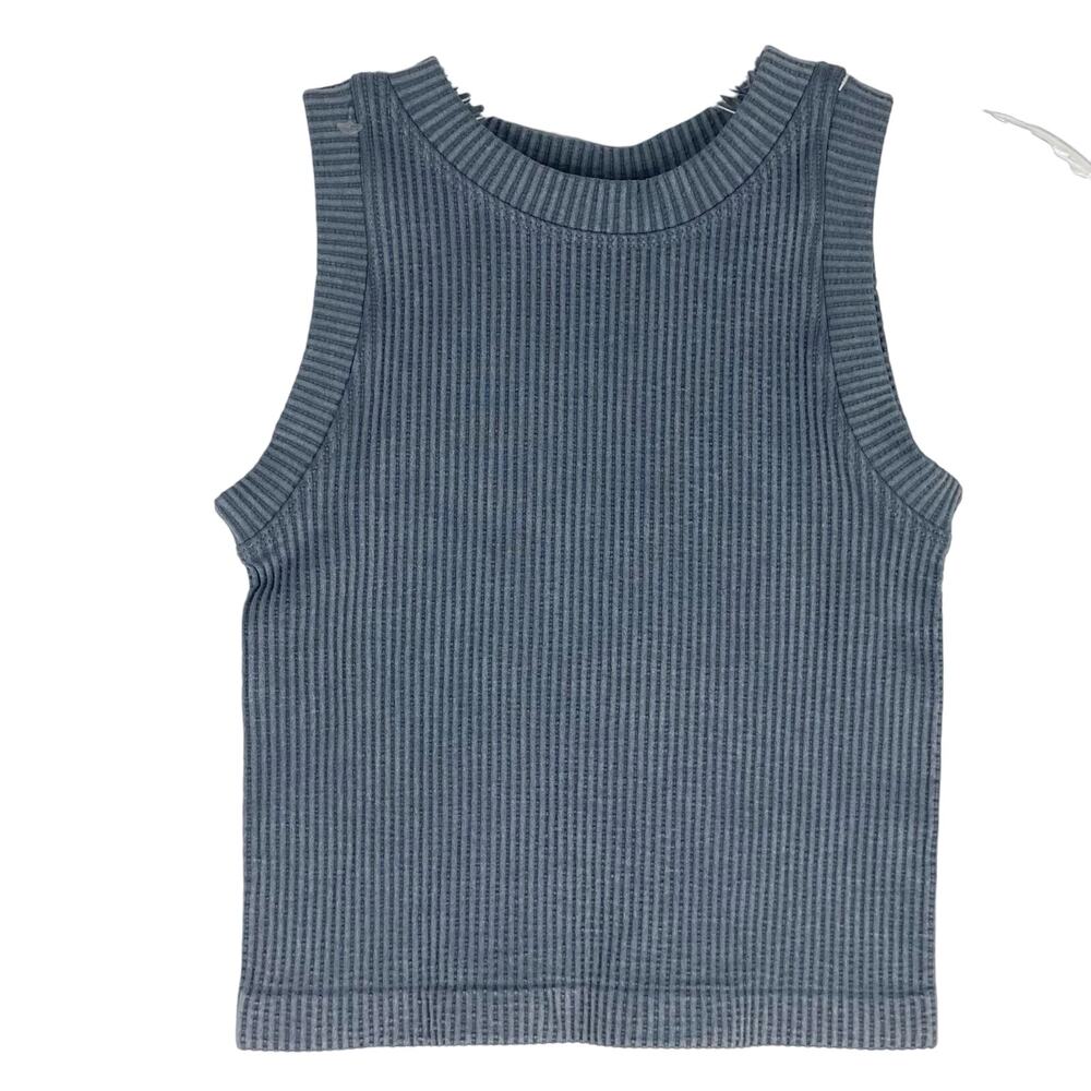 NWT AURA Top Women S/M Gray Ribbed Round-Neck Crop Stretchy Sleeveless NEW